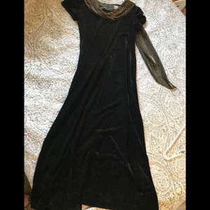 Sheri Martin Holiday full length size 12 velvet dress